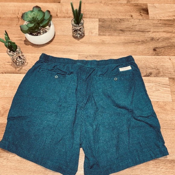 Elastic Shorts - Picture 2 of 3